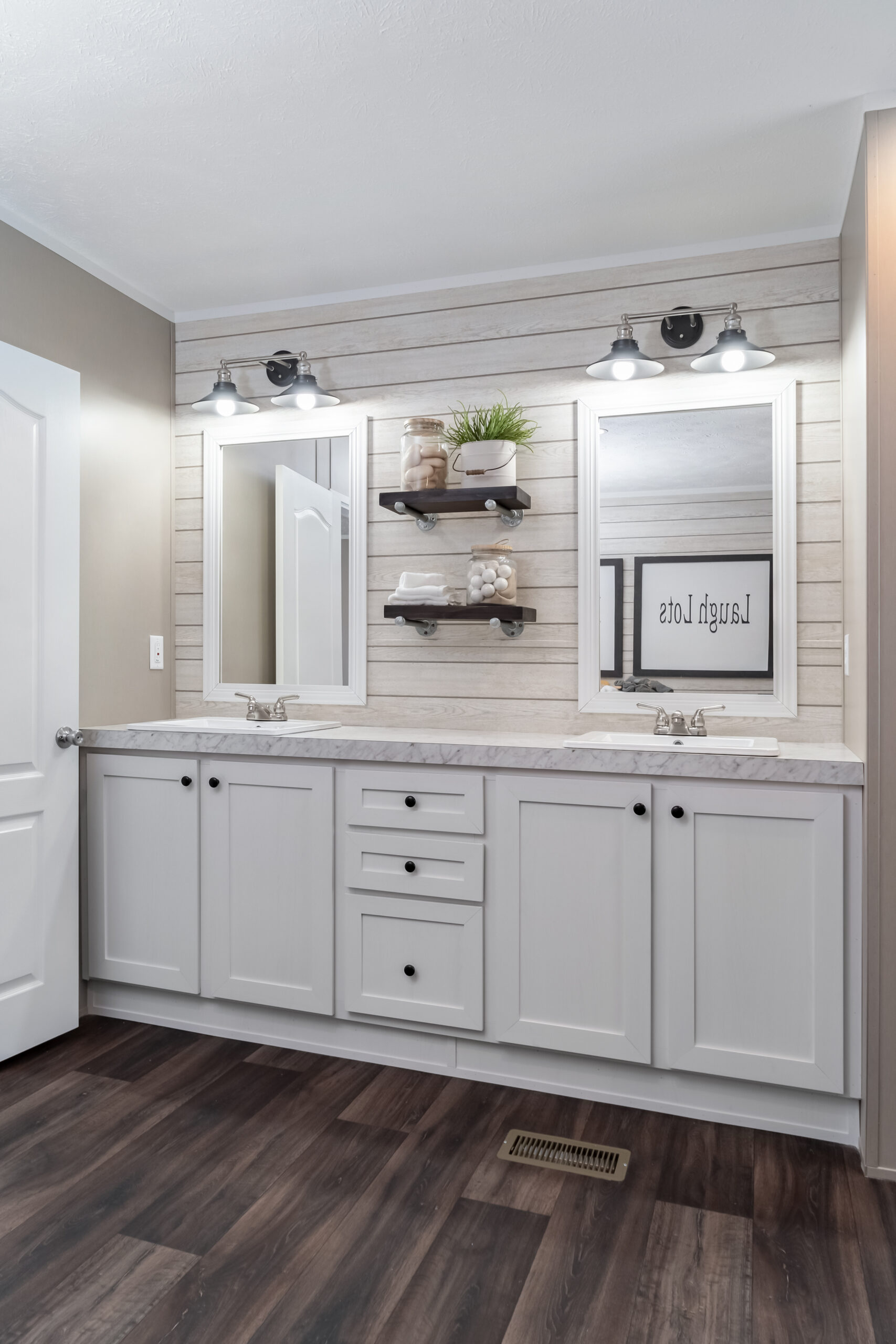 Duracraft Photo Gallery